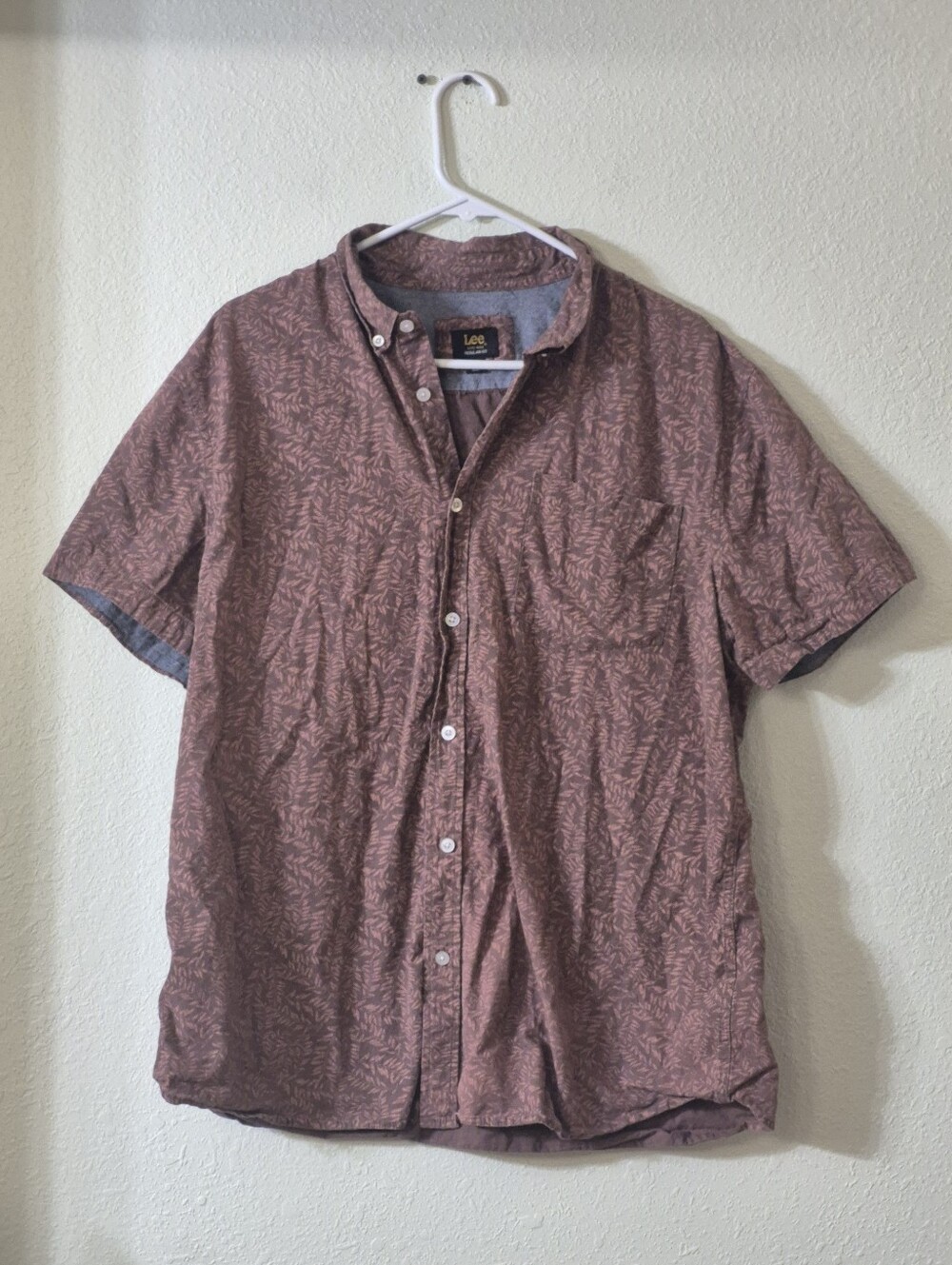 Lee Men’s Short-Sleeve Button-Down Shirt